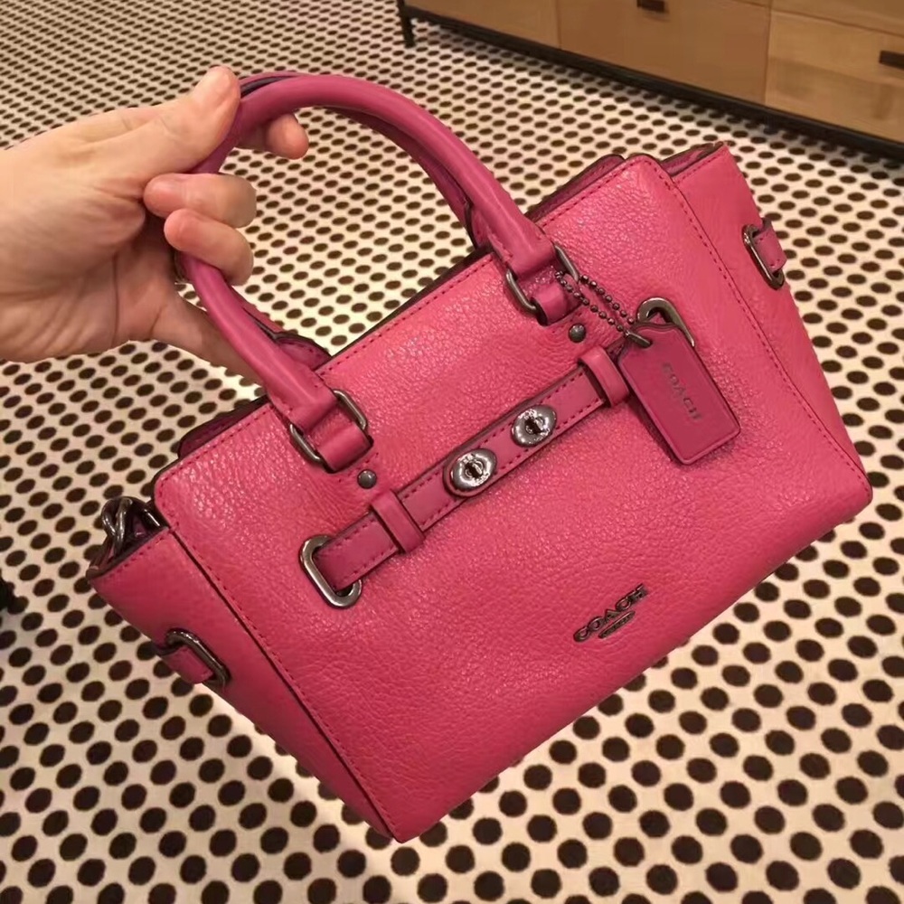Coach Swagger 21 Pink Small Handbag Crossbody Bag